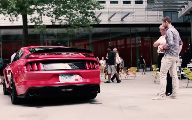 Shelby GT350R Scares Londoners in the Best Possible Way