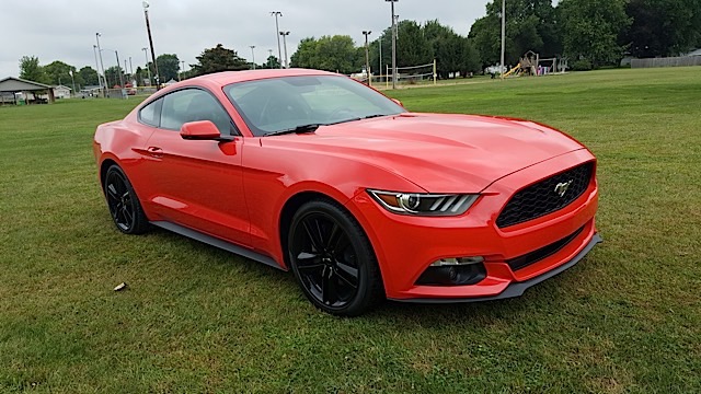2015 Ford Mustang EcoBoost Review - 20150909_102524