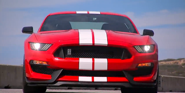 The Mustang Shelby GT350 Has a Split Personality – and That’s a Good Thing