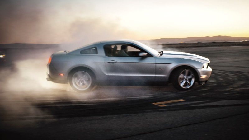 2012-Ford-Mustang[1]