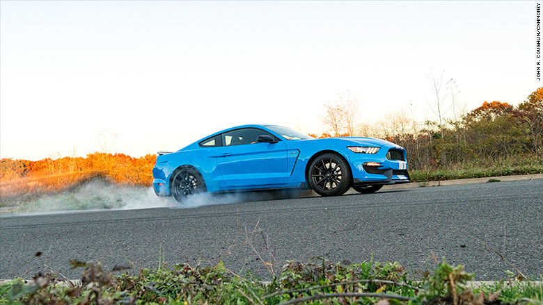 How to Perform a Killer Burnout With a Manual Transmission