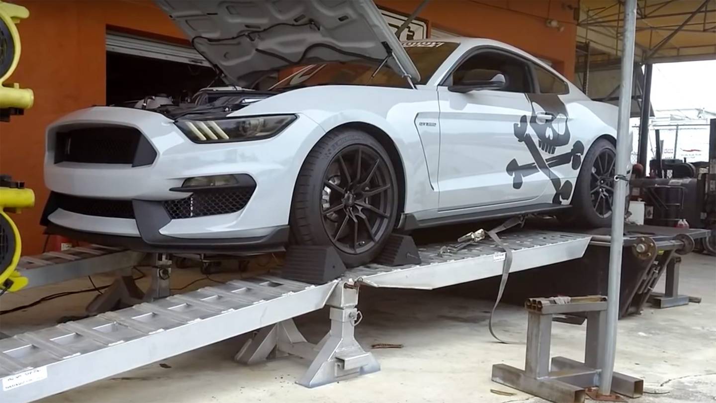 Supercharged Shelby GT350 Dynos at 819-RWHP