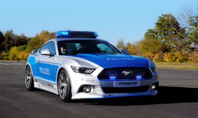 S550 Ford Mustang Police interceptor with grill and roof lights
