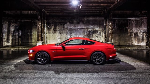Daily Slideshow: 2018 Mustang GT Receives Level 2 Performance Pack