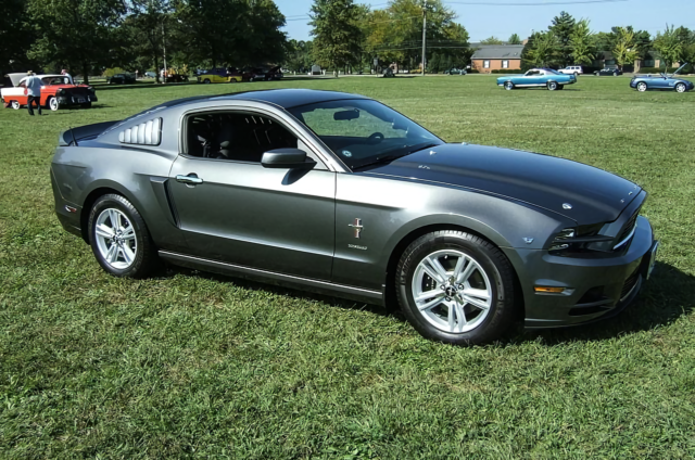 V6 Mustang Owners Have Tons of Fun, Too