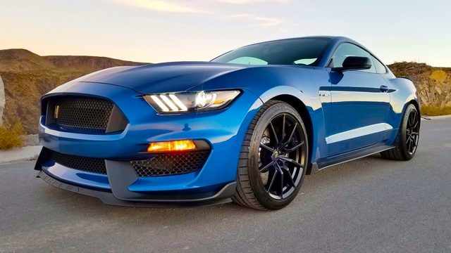 Ford Mustang V6 and GT Buying Guide