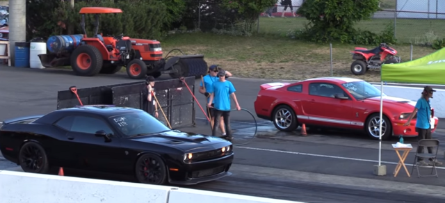 themustangsource.com Shelby GT500 Mustang Drag Races a Challenger Hellcat