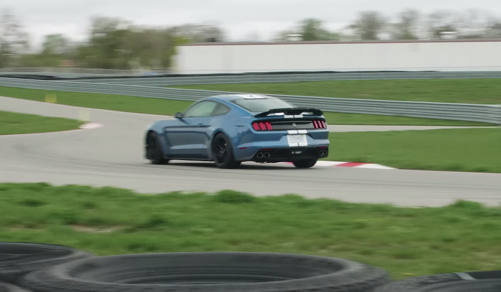 2019 GT350 slaying on the track