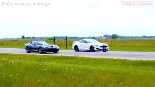 Hennessey-tuned GT350 R Mercilessly Whoops on Dodge Viper