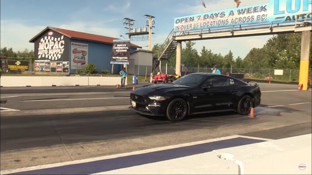 2019 Mustang GT Puts a Whoopin' on a Camaro SS