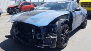 Wrecked 2020 GT500: Easy Flip or Ideal Donor?