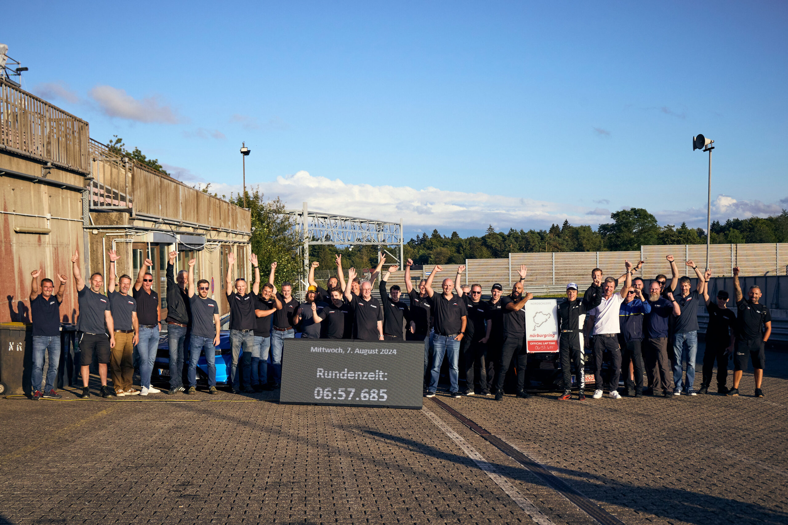 Mustang GTD 6:57:685 Nurburgring Run: Making Porsche Sweat