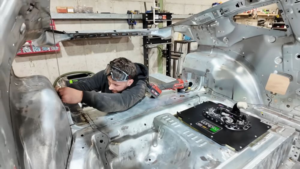 VIDEO: Building a Competition Drift Car in 40 Days, Part One