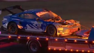 Ford Mustang GT3 Hits Kangaroo at Bathurst 12 Hour