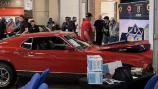 1970 Ford Mustang Mach 1 Crashes Into Pole at Mecum Auction